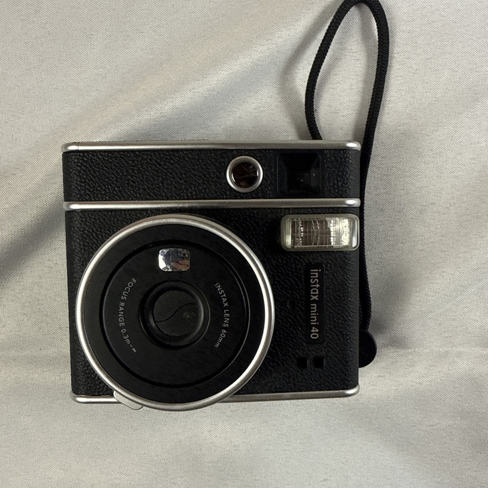 Fujifilm Instax Mini 40 Instant Camera - Black Untested